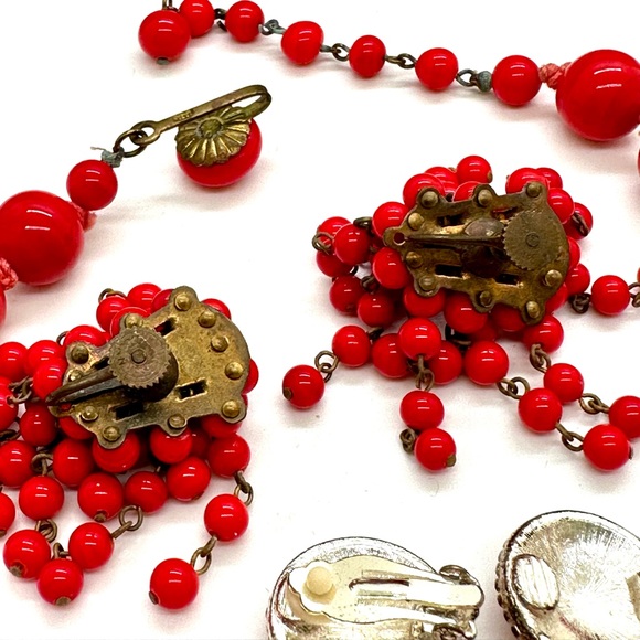 Retro Red Vintage Jewelry lot - Picture 8 of 17